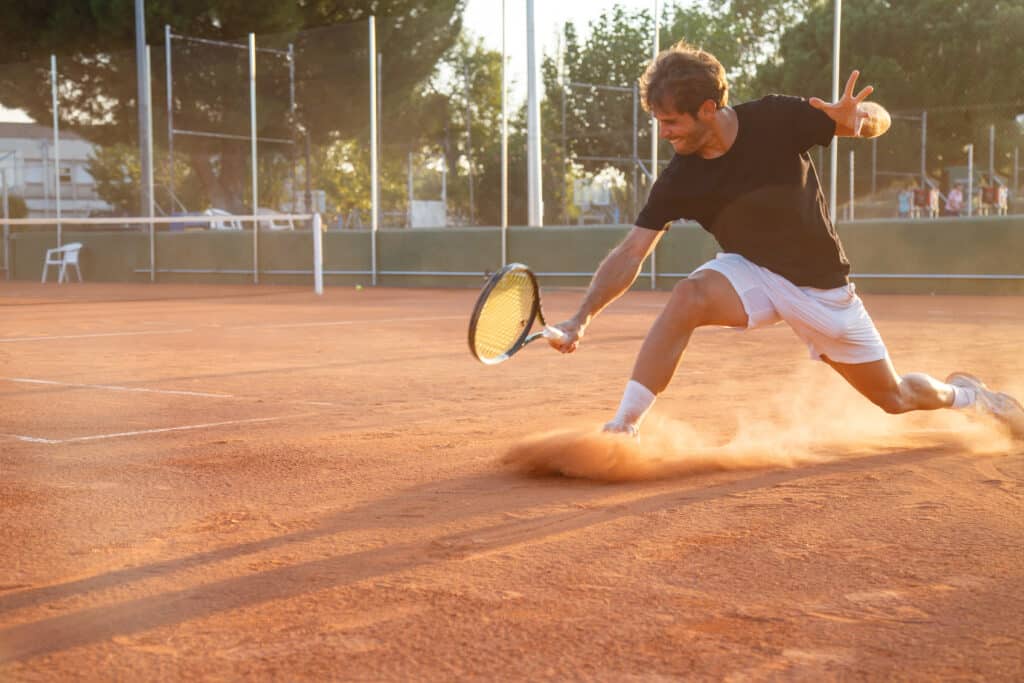 Tennis strength and conditioning programming to improve on court performance
